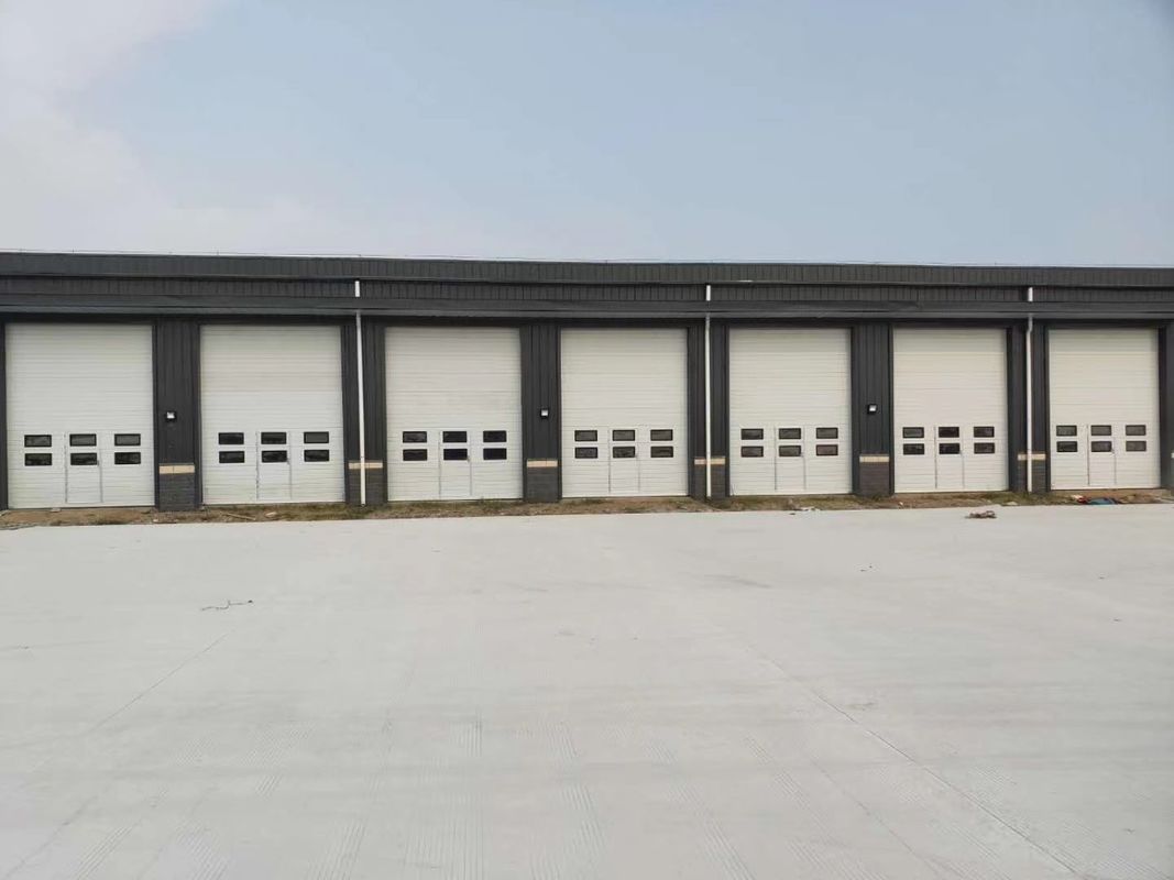 OEM फार्मास्युटिकल लॉजिस्टिक्स प्रीफैब्रिकेटेड मेटल बिल्डिंग H सेक्शन पोर्टल फ्रेम बिल्डिंग स्टील संरचना