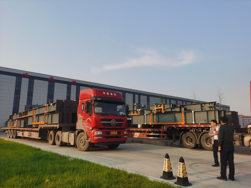 OEM फार्मास्युटिकल लॉजिस्टिक्स प्रीफैब्रिकेटेड मेटल बिल्डिंग H सेक्शन पोर्टल फ्रेम बिल्डिंग स्टील संरचना